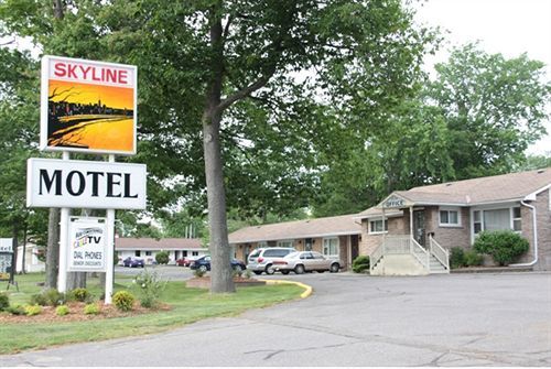 סאולט סאינטה מארי Skyline Motel מראה חיצוני תמונה